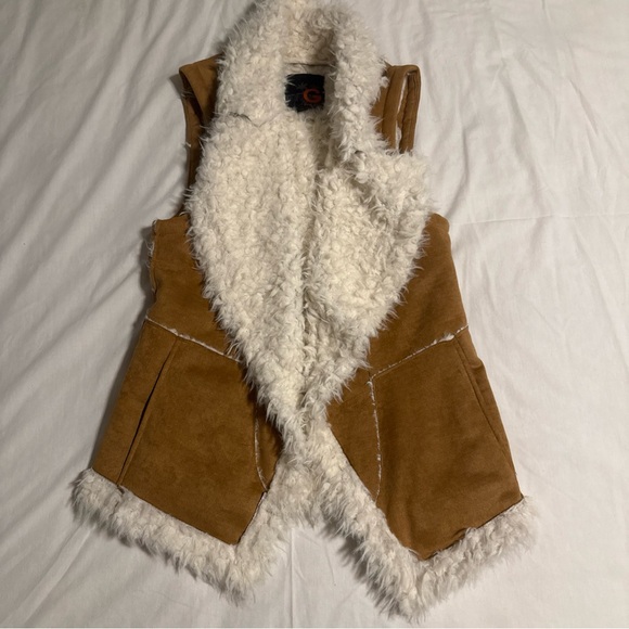G by Guess Fuzzy Cream Jacket - Picture 1 of 4